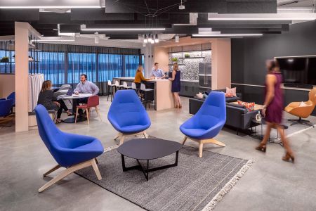 ATT-Tower_Interior_Meeting-Spaces-2_People_Small.jpg
